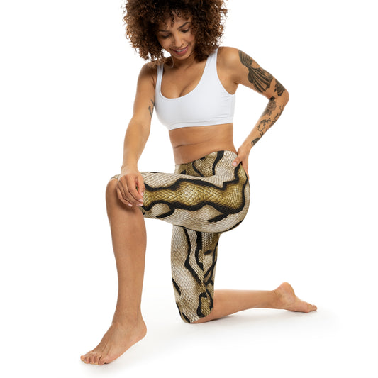 Snake Skin Brown Women’s Capri Leggings (AOP)