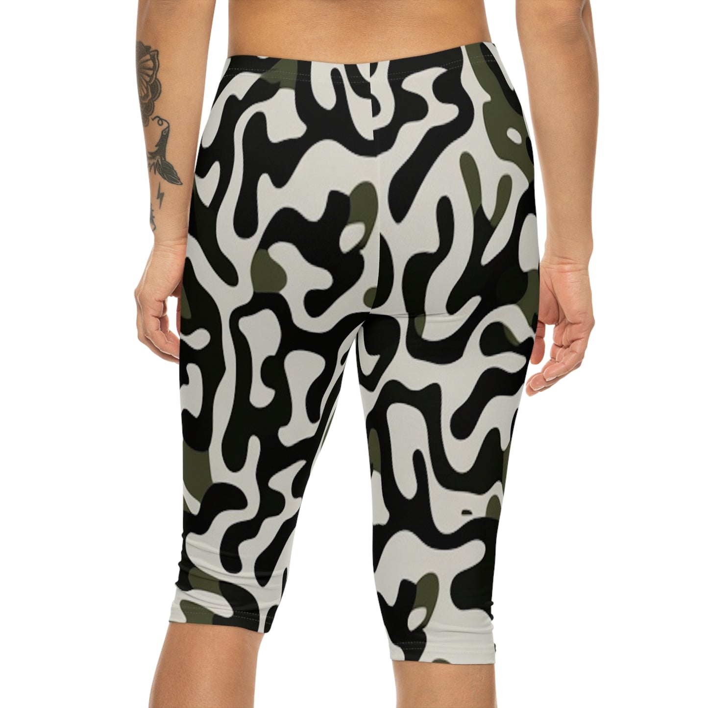 Camo Swirl Pattern Alpha Women’s Capri Leggings (AOP)