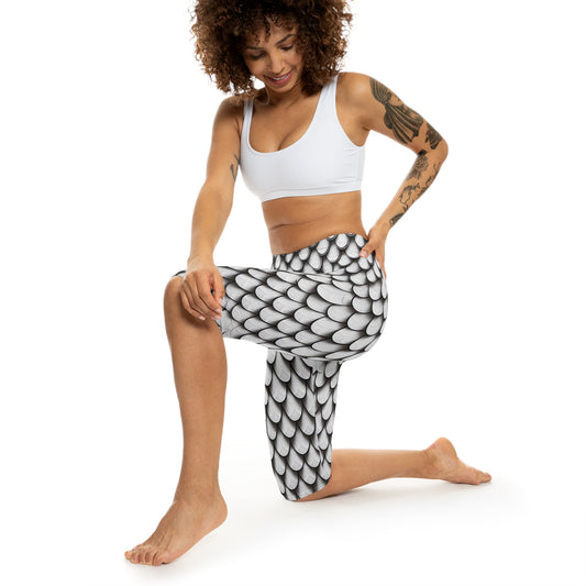 White Fish Scale Beauty Women’s Capri Leggings (AOP)