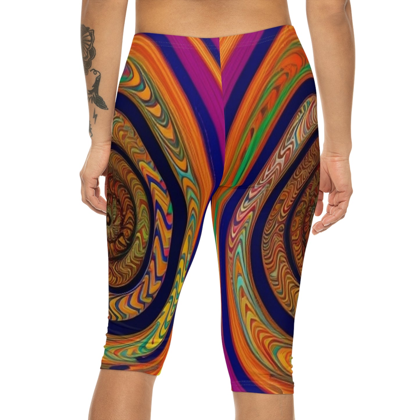 70's Swirl Alpha Women’s Capri Leggings (AOP)