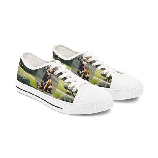 Dog with Purple Collar in Park Women's Low Top Sneakers